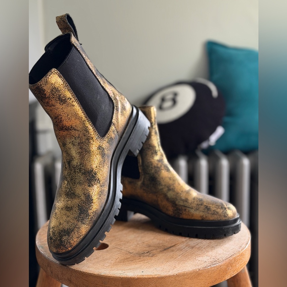 Ralph Lauren RL Metallic Gold Chelsea Lug Boots W9